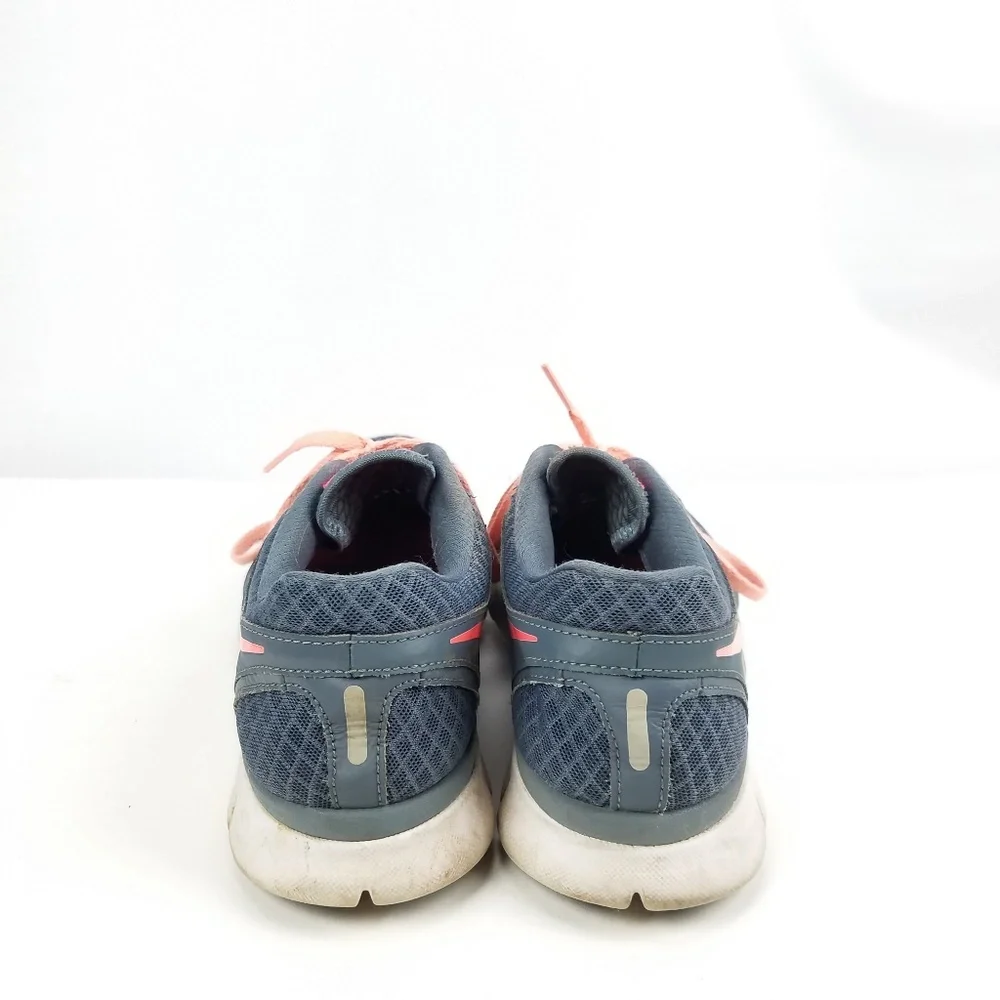 Nike Running Shoe 580440-401 Womens‎ Size 8